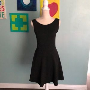 Black simple dress